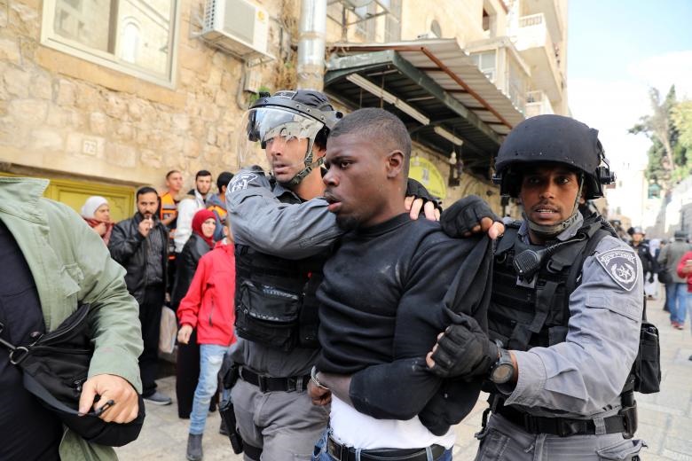 تصاویر | تظاهرات خونین در فلسطین | از تهدید خبرنگار صدا‌و‌سیما تا شهادت معترض معلول